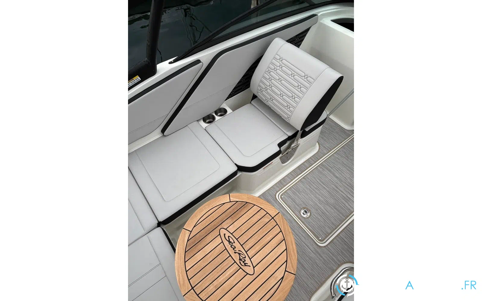 slider 7 Sea Ray 210 SPX