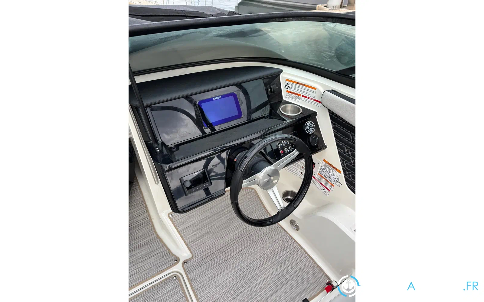 slider 6 Sea Ray 210 SPX