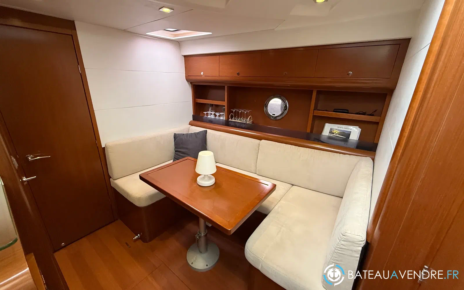 slider 10 Beneteau Monte Carlo 42