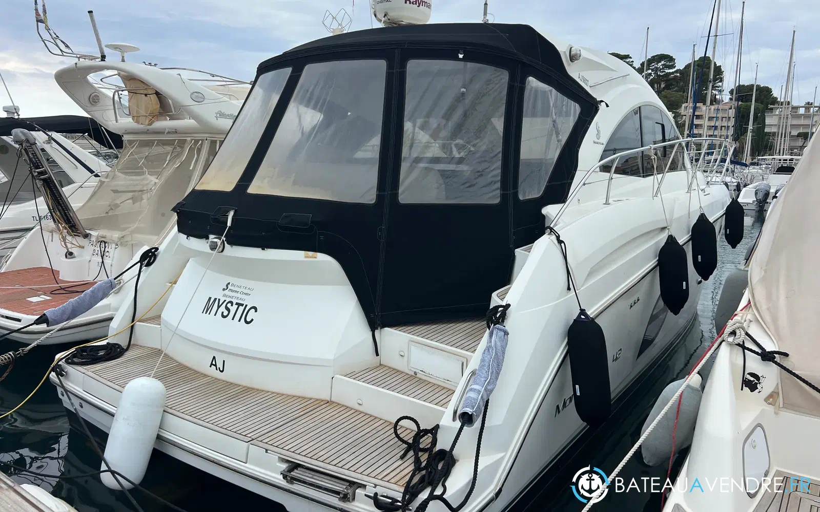 slider 19 Beneteau Monte Carlo 42