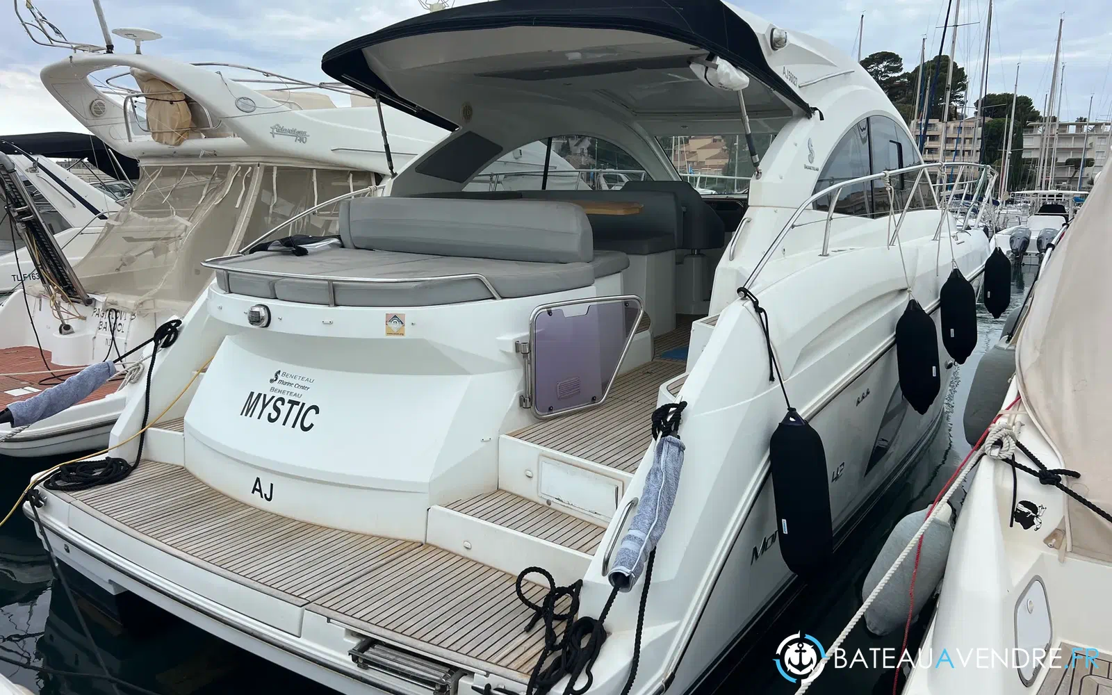 slider 1 Beneteau Monte Carlo 42
