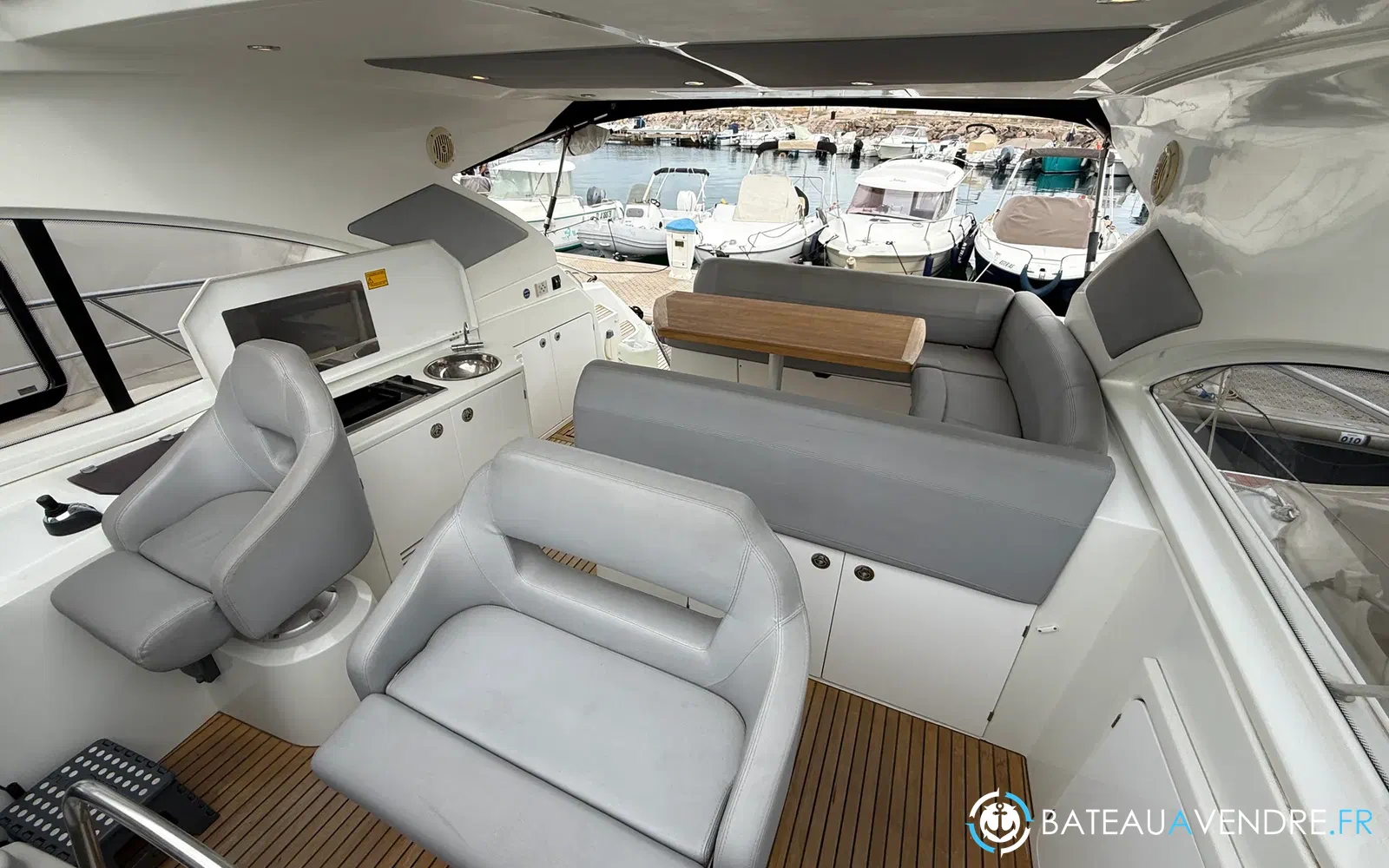 slider 6 Beneteau Monte Carlo 42