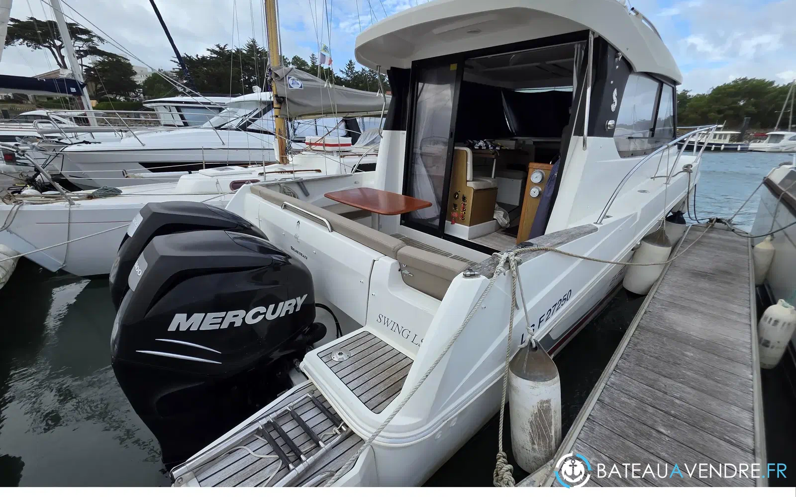 slider 3 Beneteau Antares 8.80