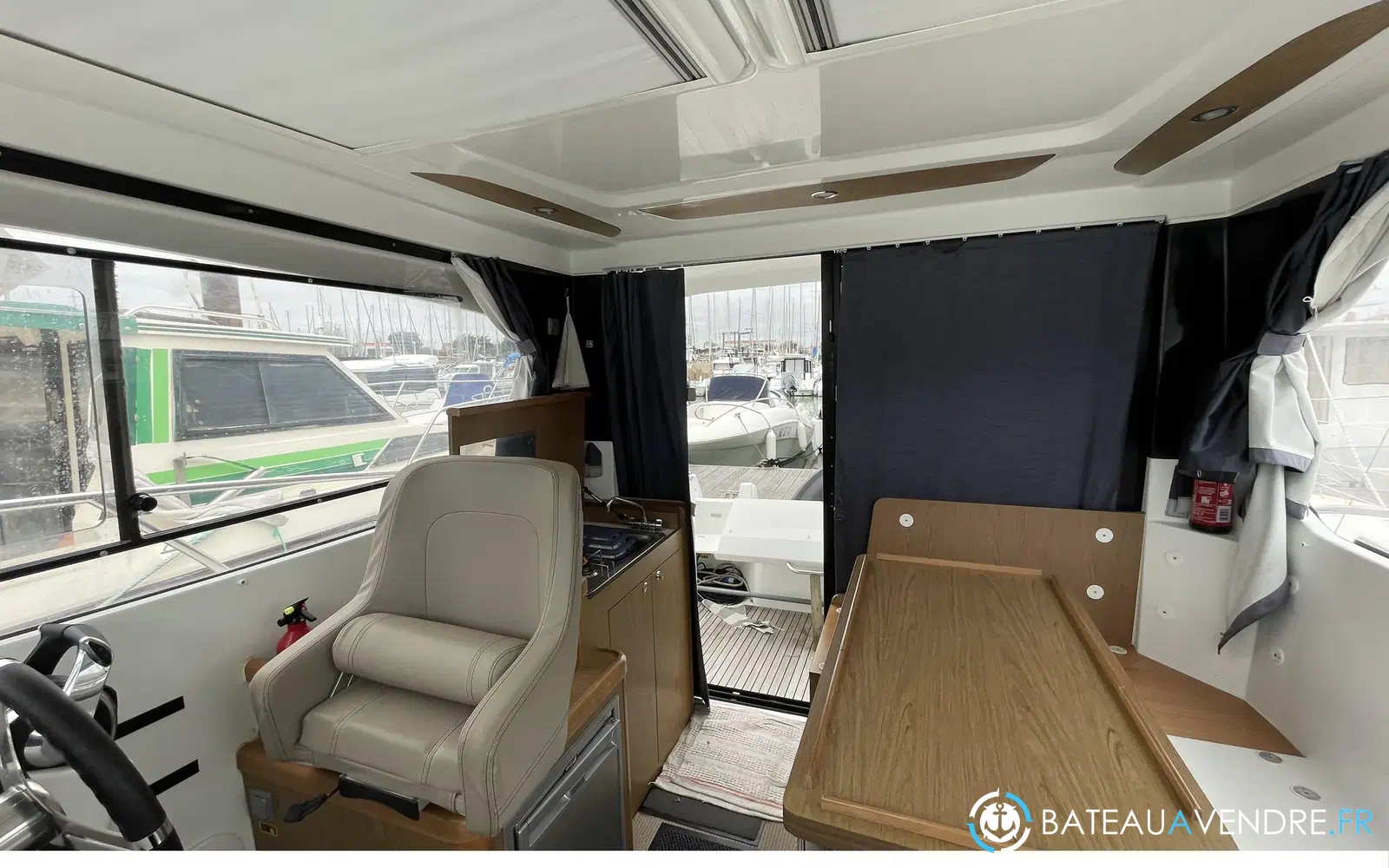 slider 6 Beneteau Antares 8.80