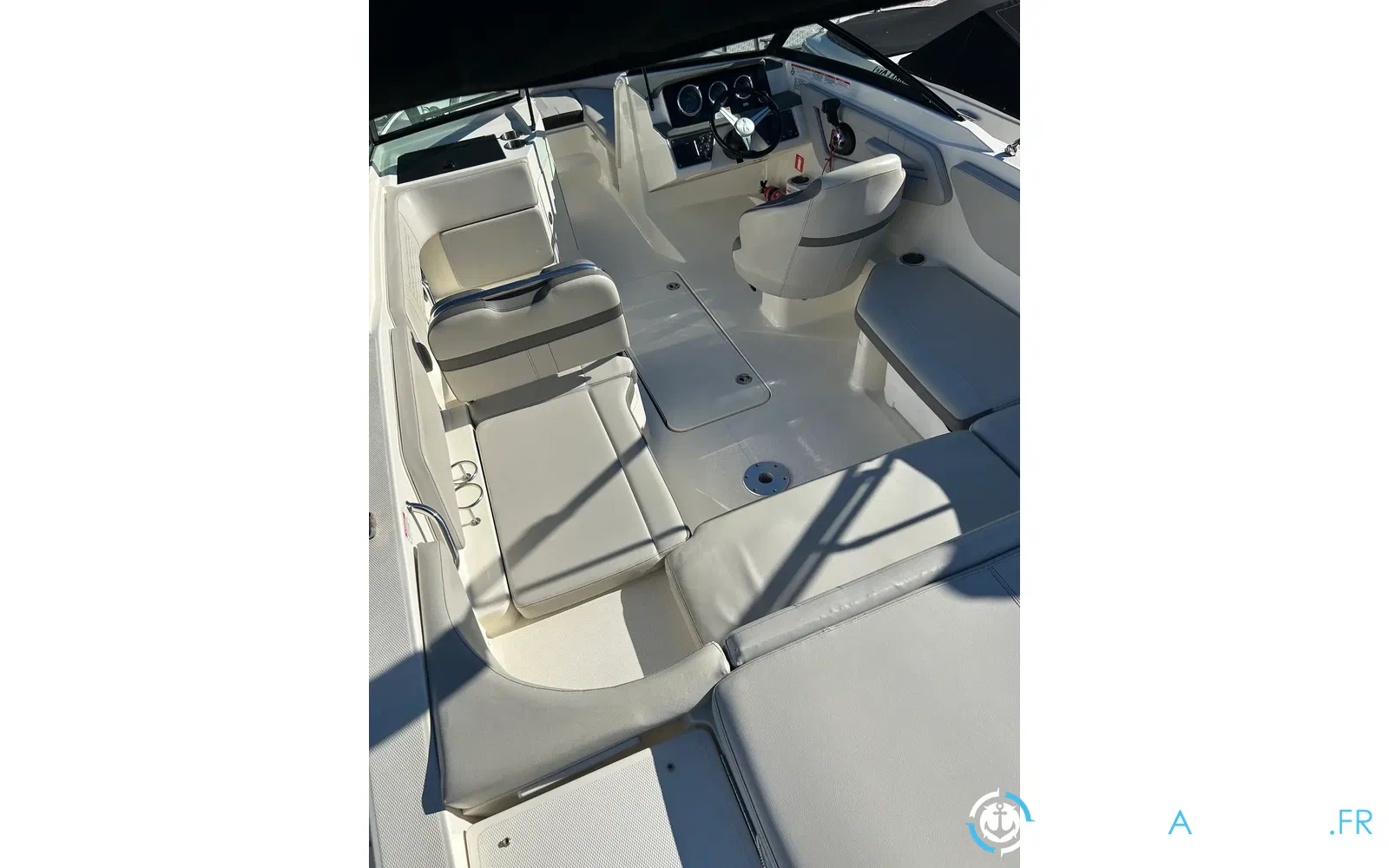 slider 10 Sea Ray 210 SPX OB