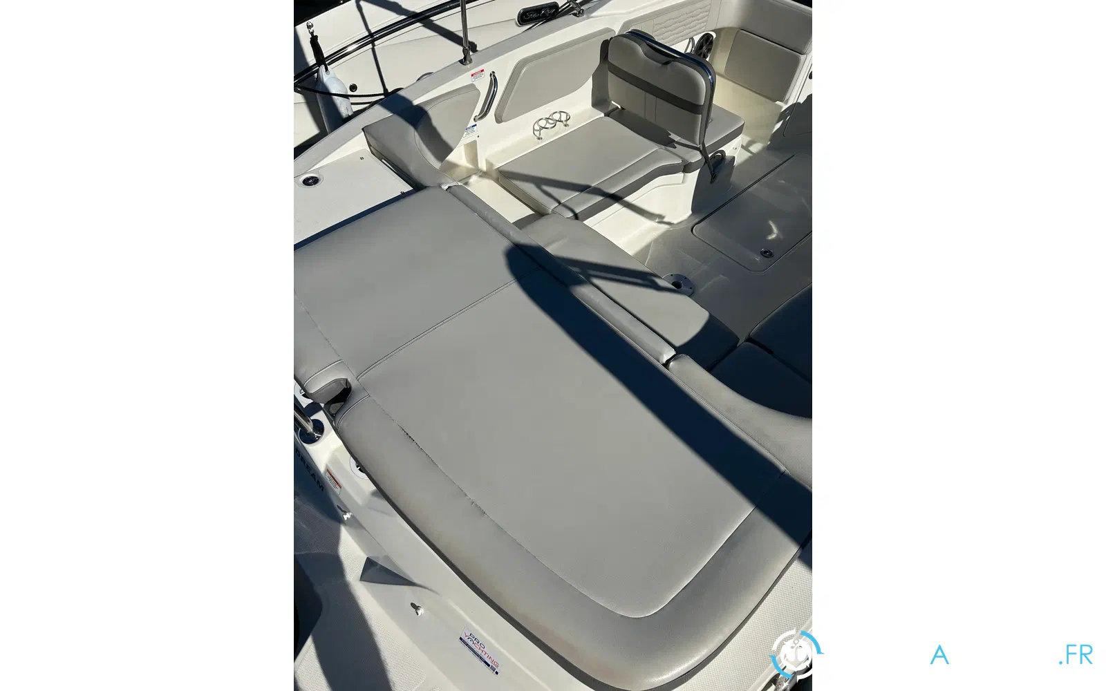 slider 12 Sea Ray 210 SPX OB