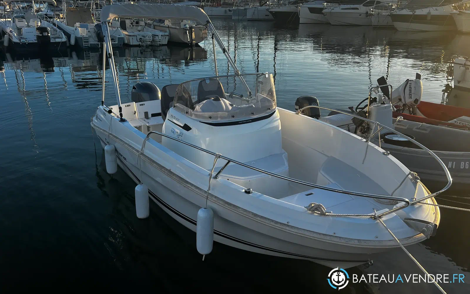 slider 1 Jeanneau Cap Camarat 5.5 CC Serie 2