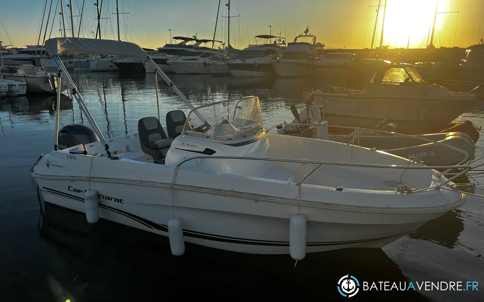 slider 0 Jeanneau Cap Camarat 5.5 CC Serie 2