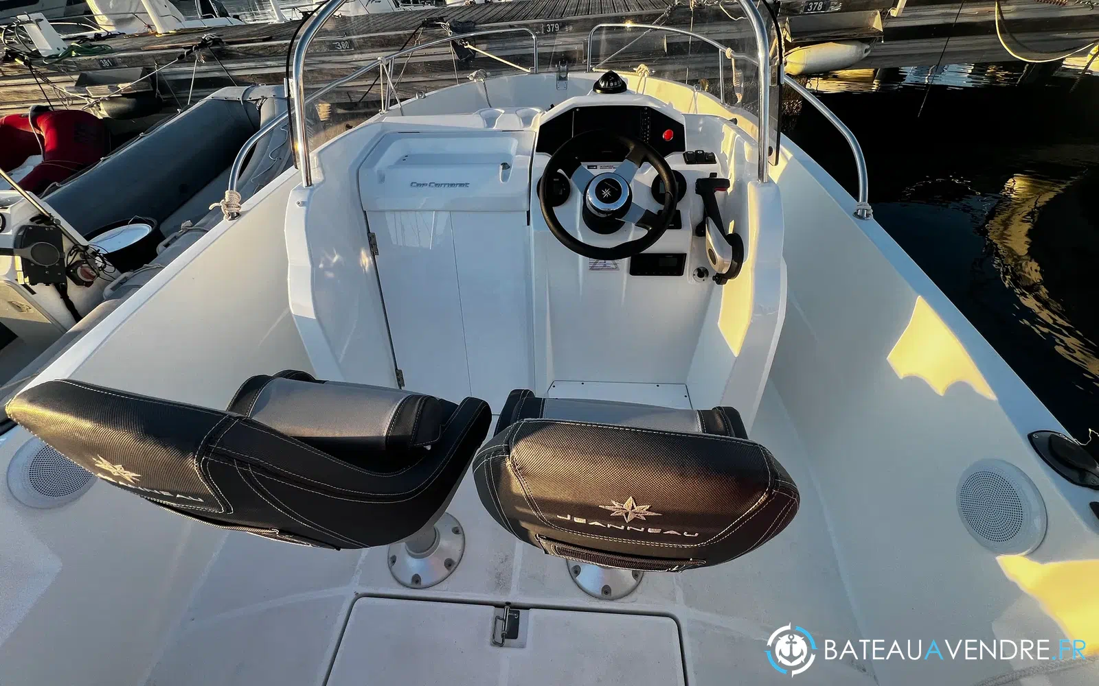 slider 8 Jeanneau Cap Camarat 5.5 CC Serie 2