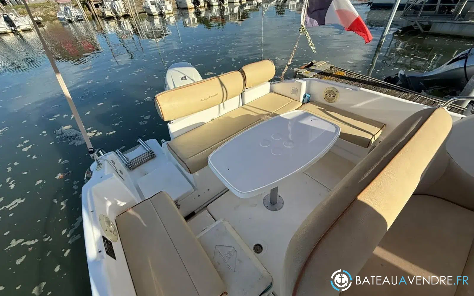 slider 12 B2 Marine Cap Ferret 752 Day Cruiser
