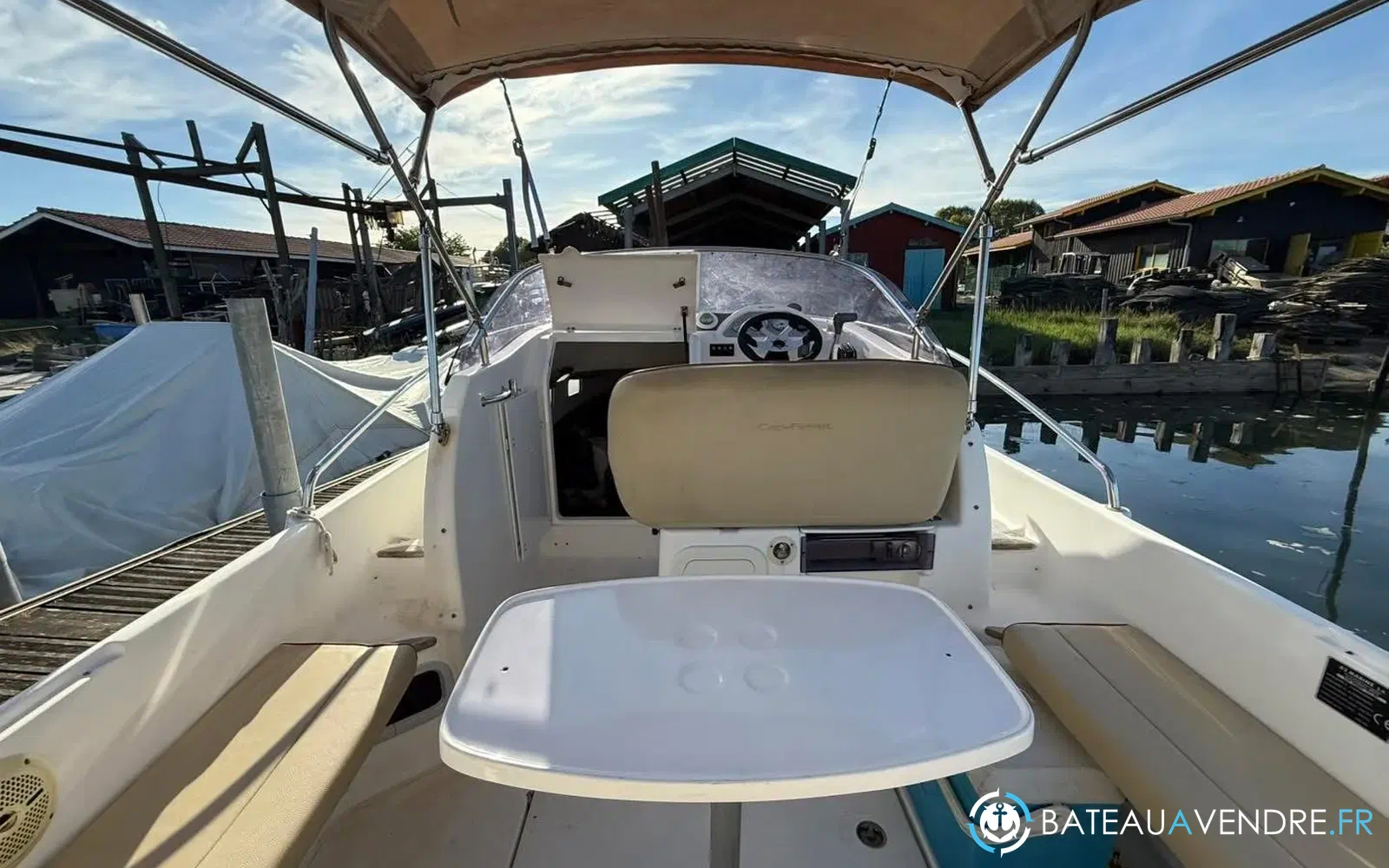 slider 3 B2 Marine Cap Ferret 752 Day Cruiser