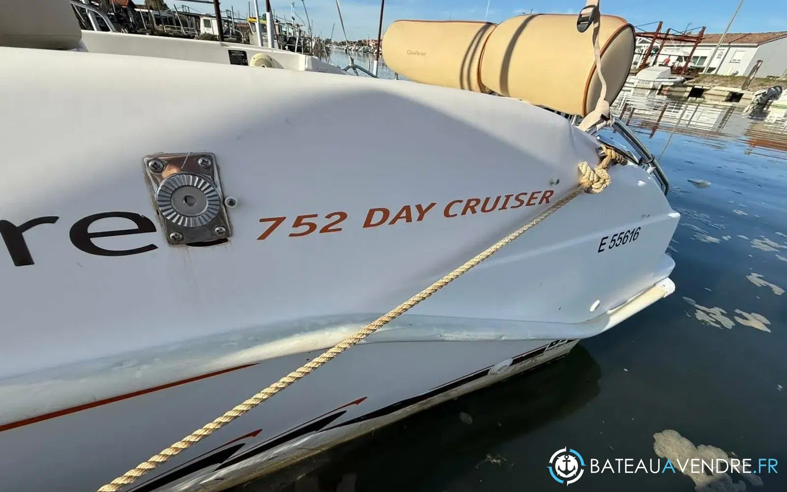 slider 1 B2 Marine Cap Ferret 752 Day Cruiser