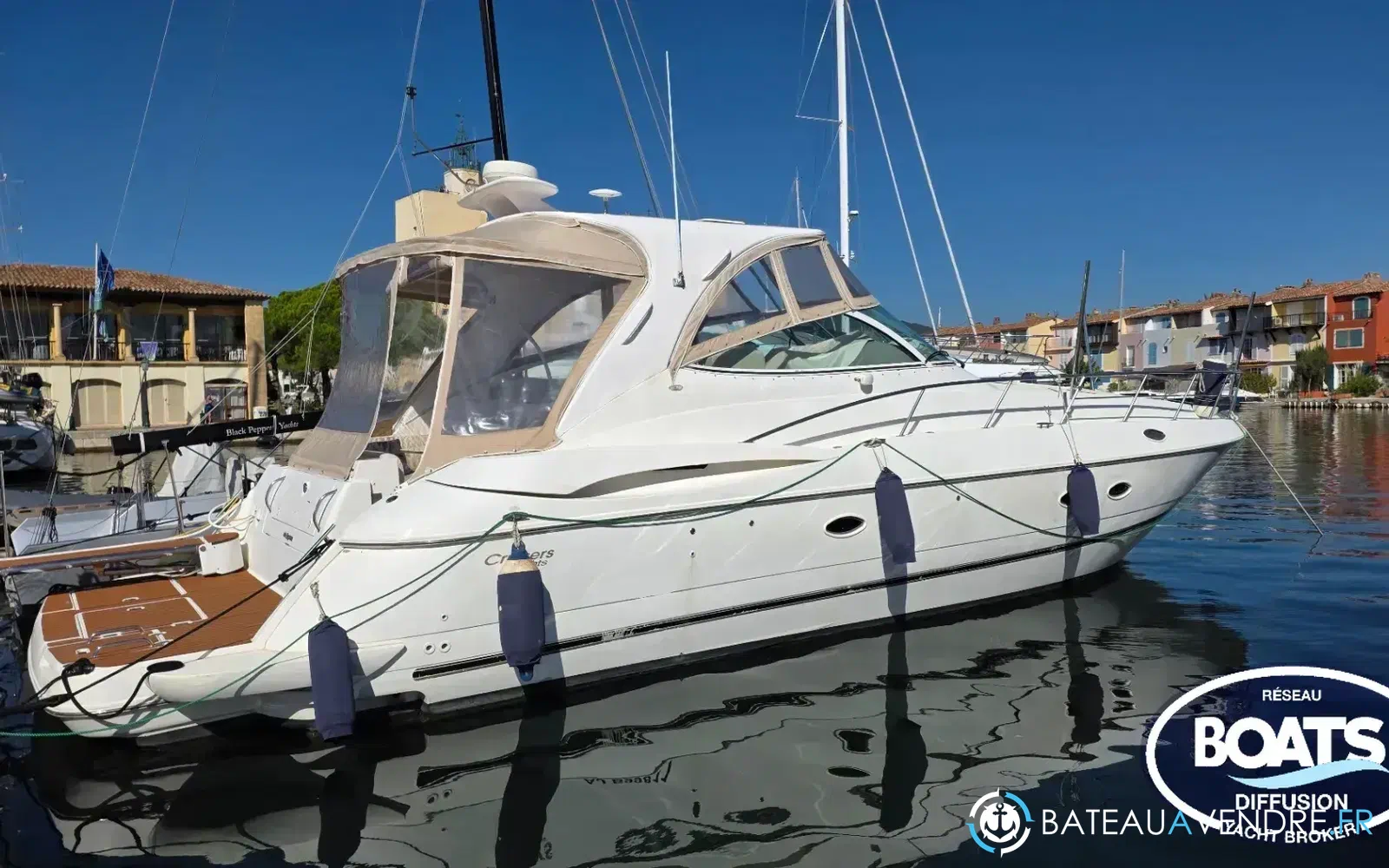 slider 0 Cruisers Yachts 440 Express