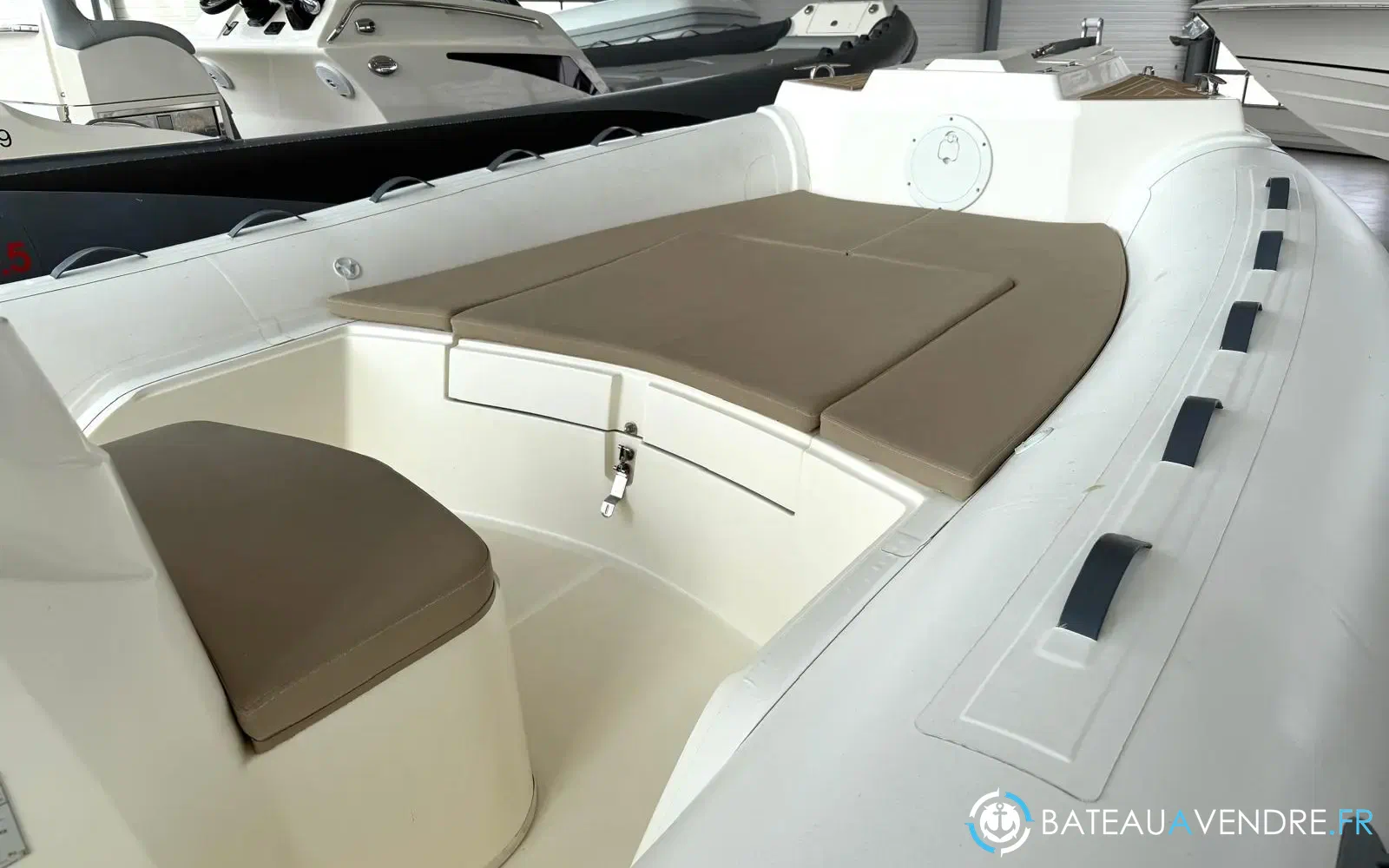 slider 3 Capelli Tempest 700