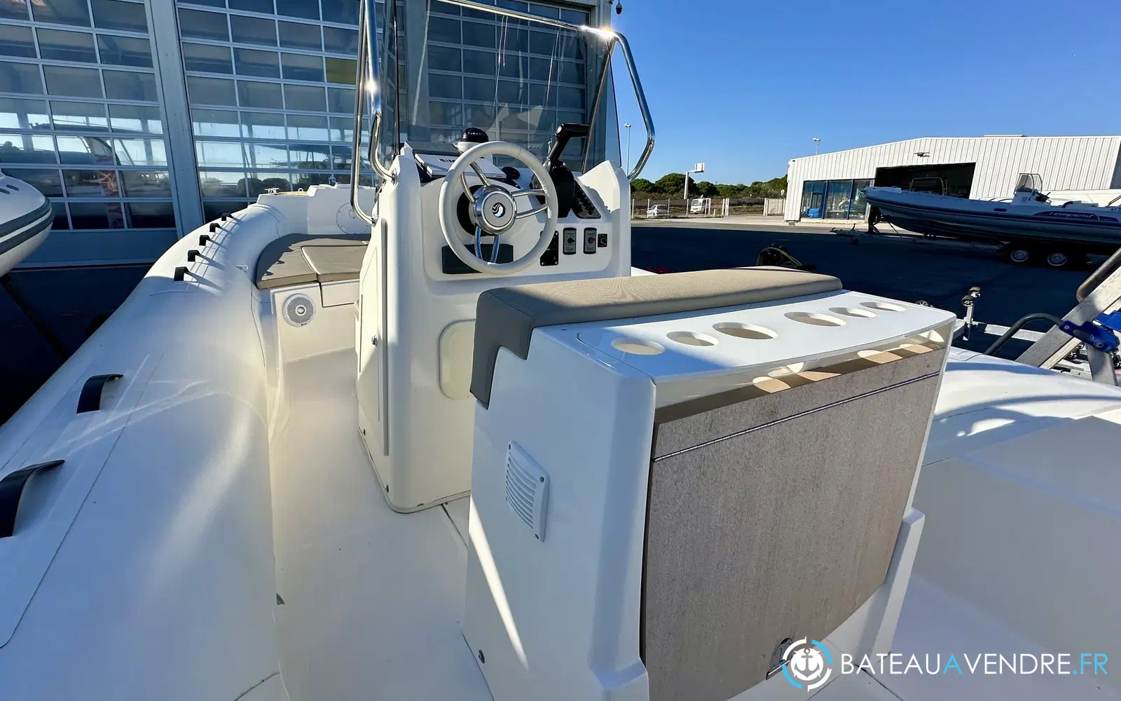 slider 2 Capelli Tempest 700