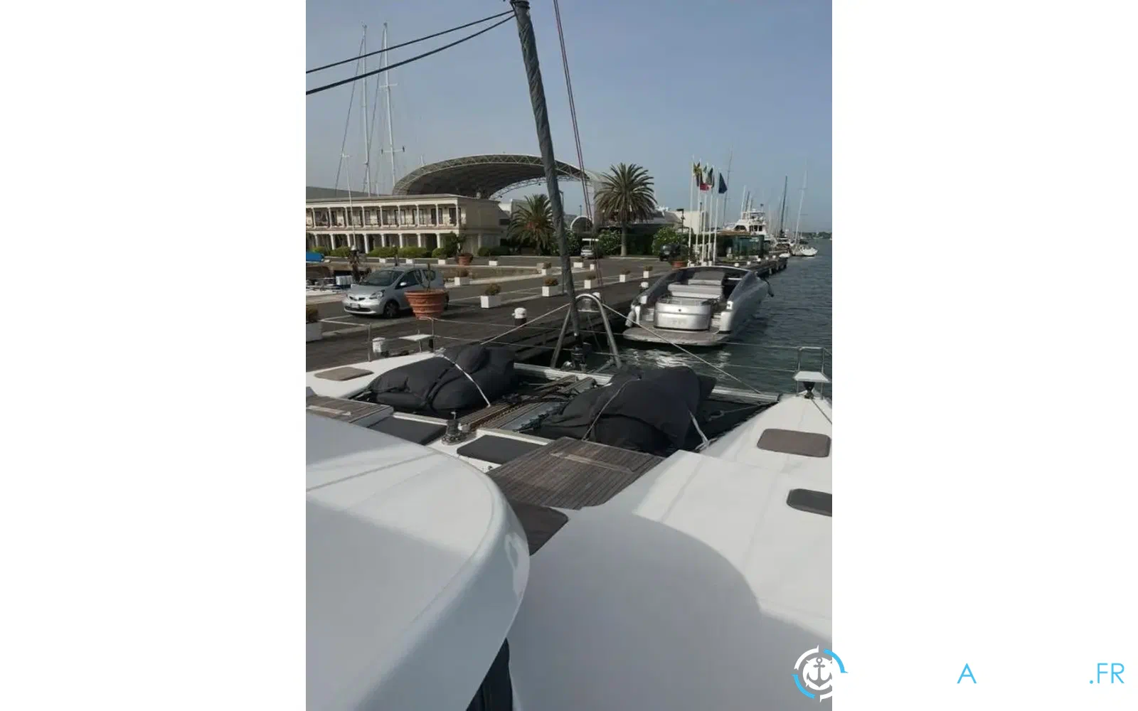 slider 10 Lagoon 500
