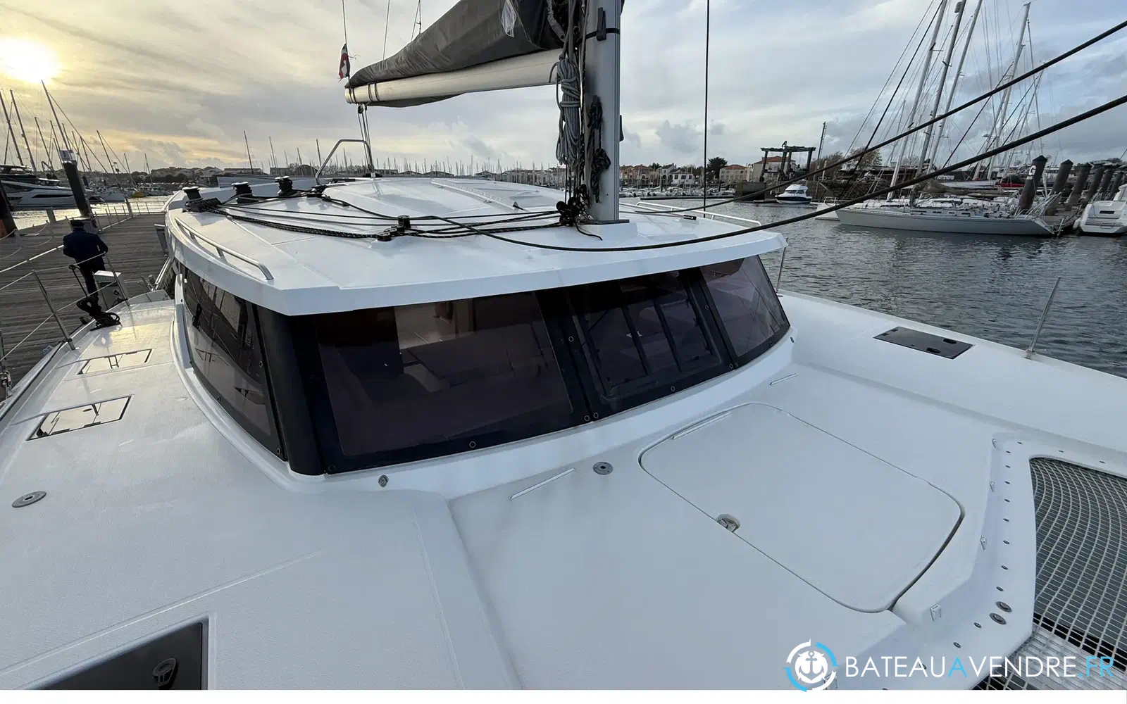 slider 9 Fountaine Pajot Isla 40