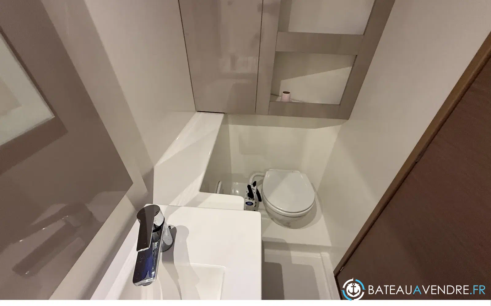 slider 14 Fountaine Pajot Isla 40