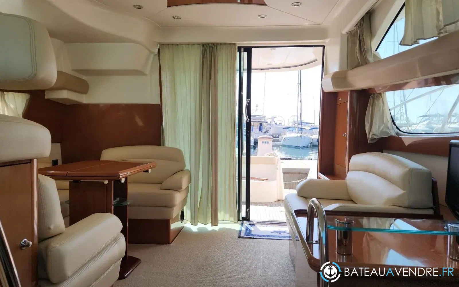 slider 9 Prestige Yachts 42 Fly