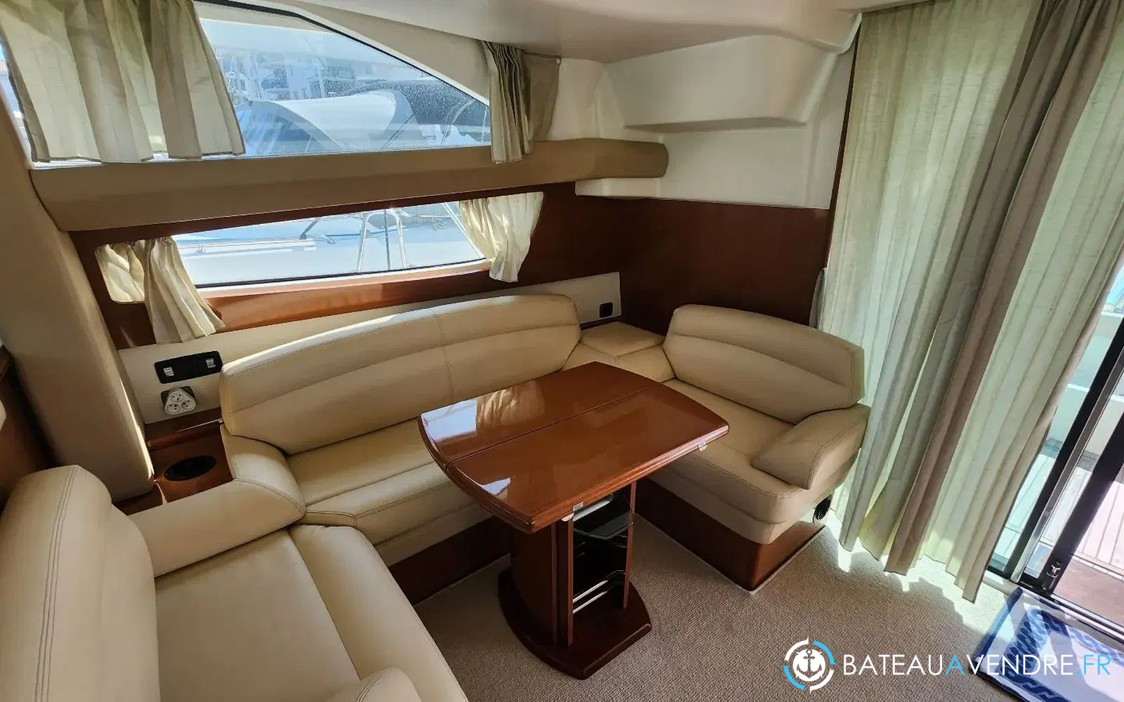 slider 5 Prestige Yachts 42 Fly