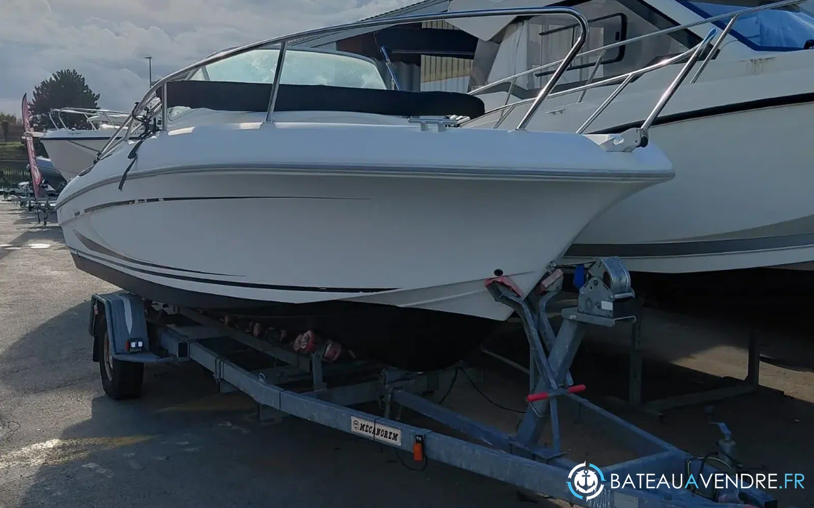 slider 0 Beneteau Flyer 650 Open
