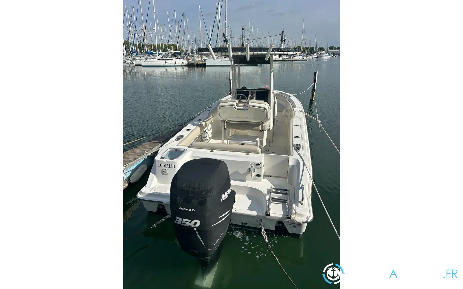 slider 0 Boston Whaler 230 Outrage