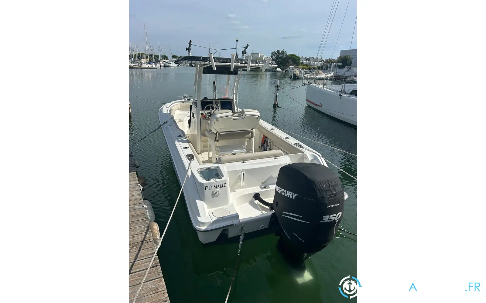 slider 1 Boston Whaler 230 Outrage