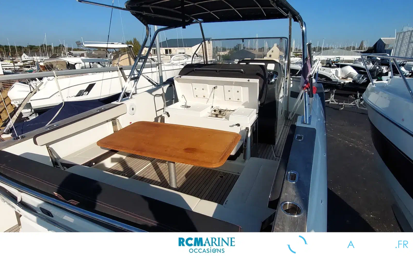 slider 20 Beneteau Flyer 8.8 SPACEdeck