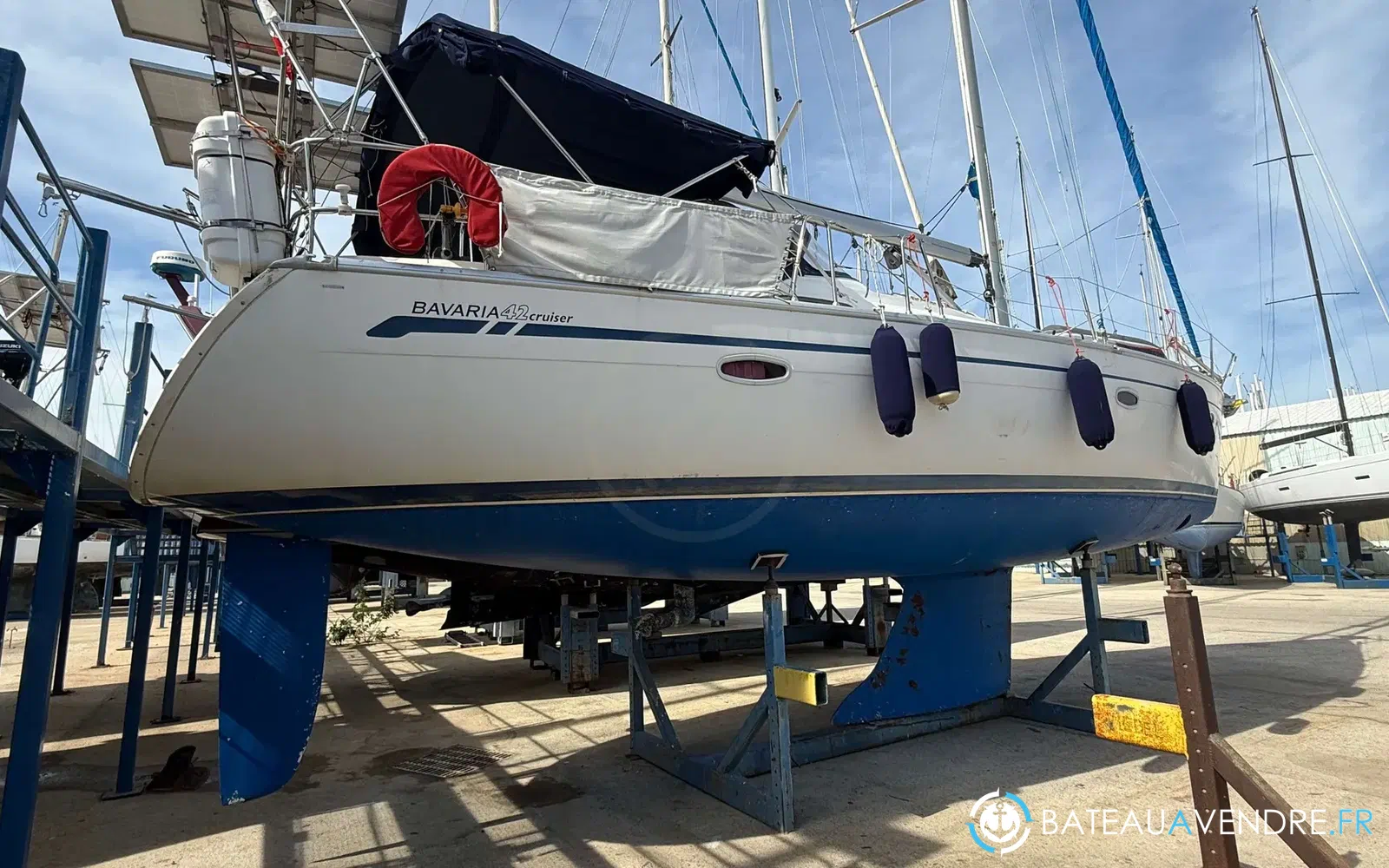 slider 3 Bavaria 42 cruiser