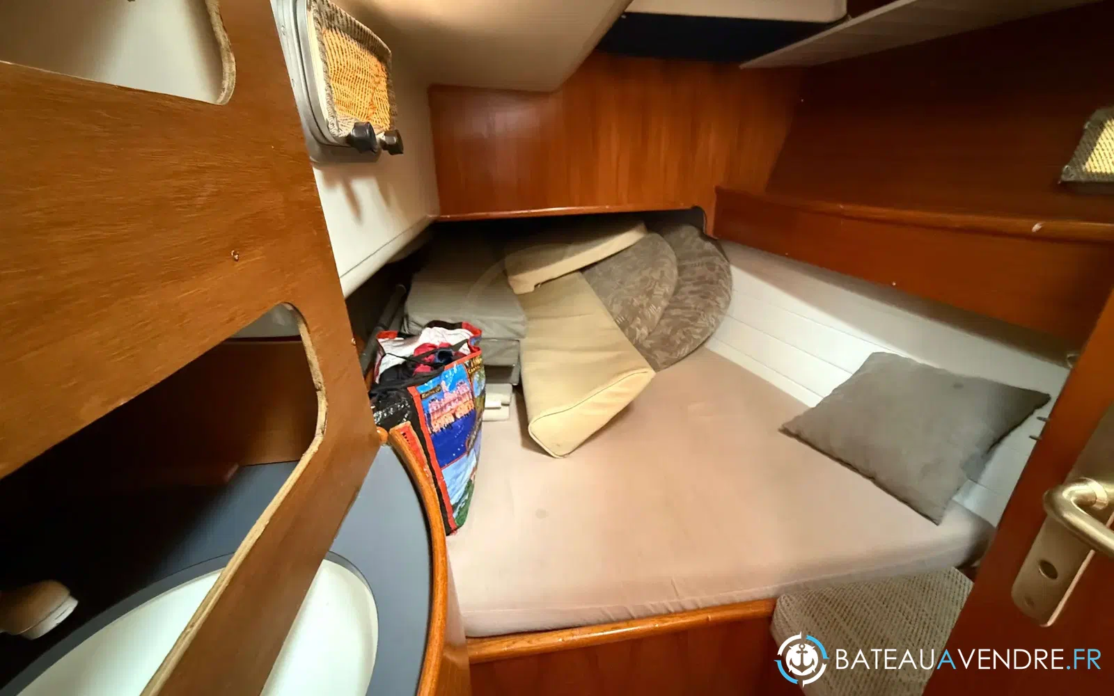 slider 30 Jeanneau Voyage 12.50