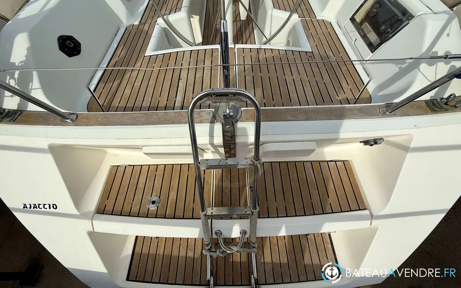 slider 3 Jeanneau Voyage 12.50