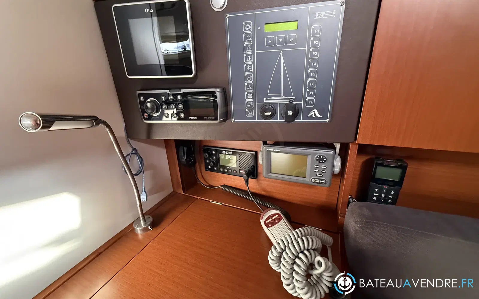 slider 33 Hanse 385