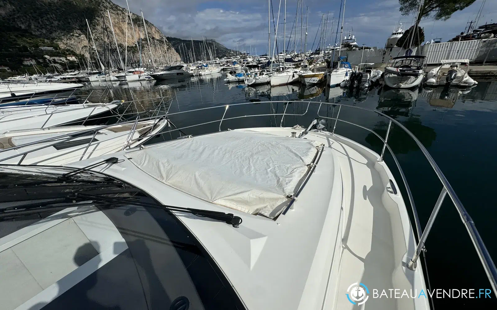 slider 22 Prestige Yachts 520 Fly