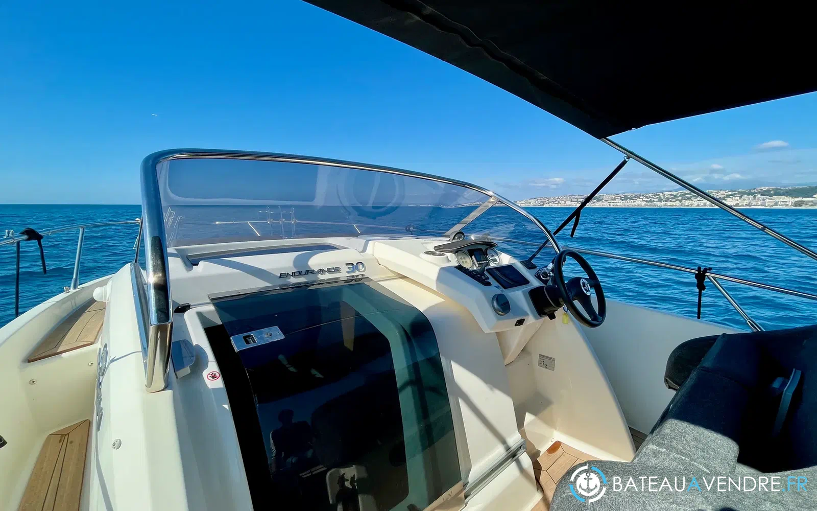 slider 3 Cranchi E 30 Endurance