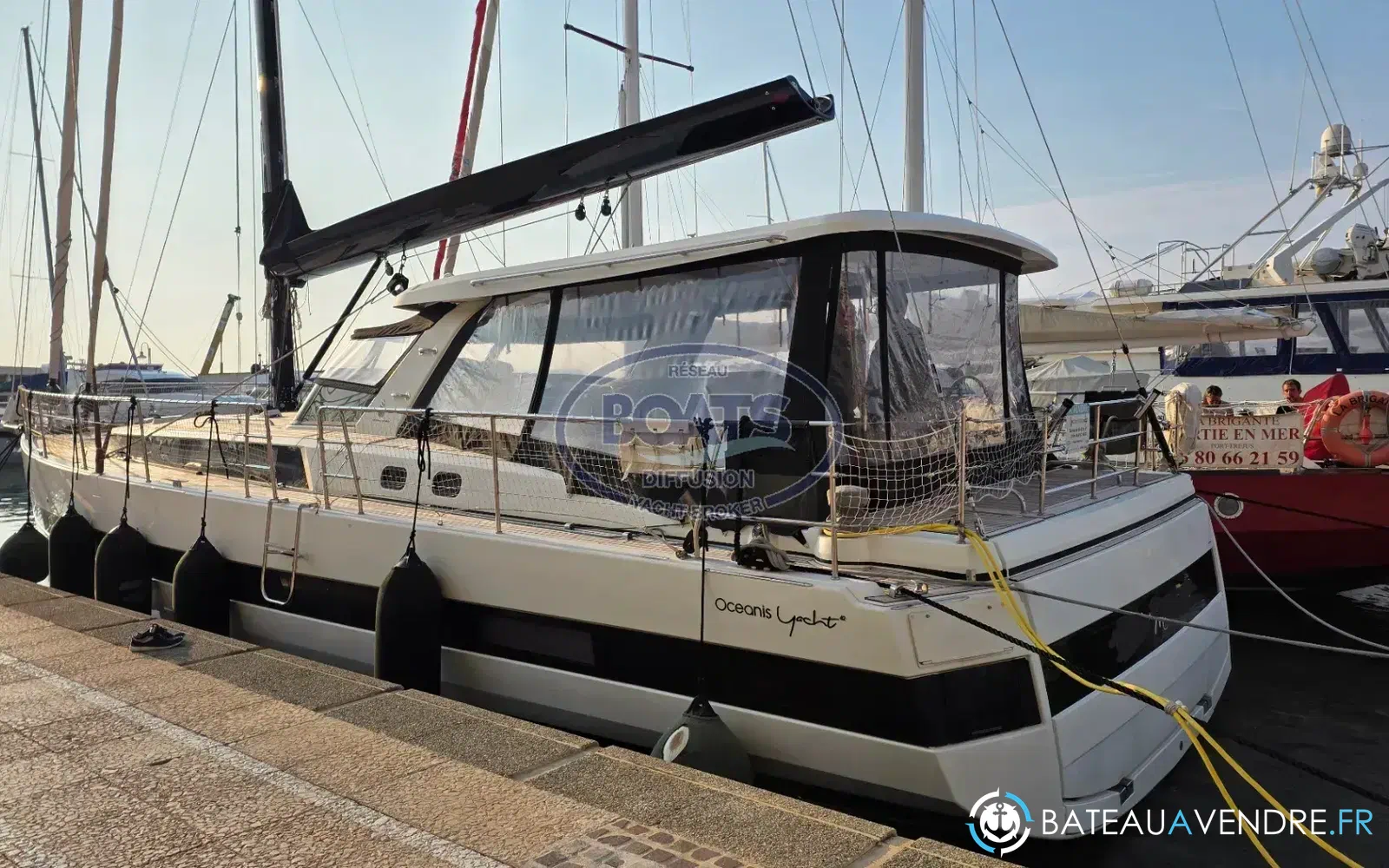 slider 1 Beneteau Oceanis Yacht 62