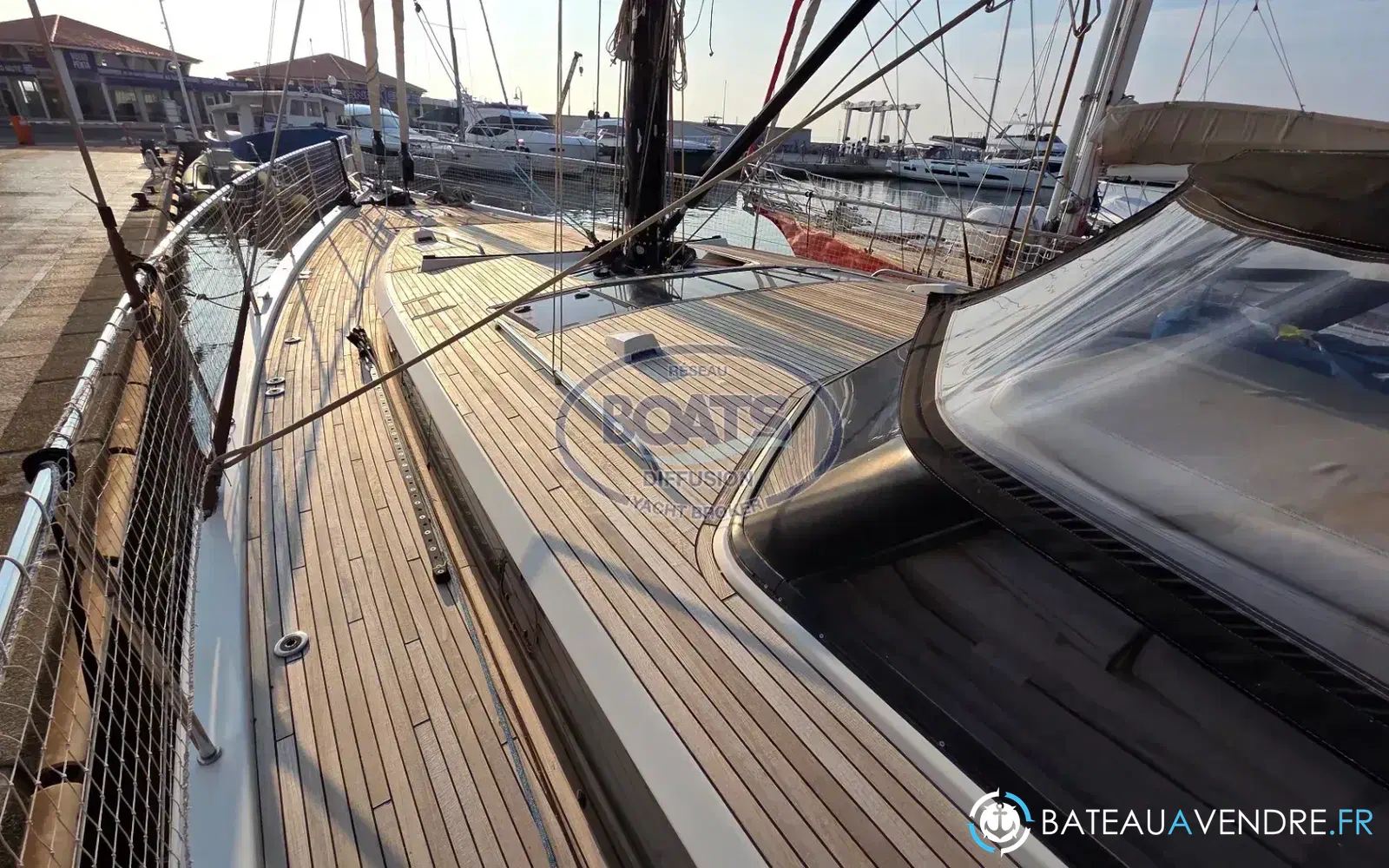 slider 2 Beneteau Oceanis Yacht 62
