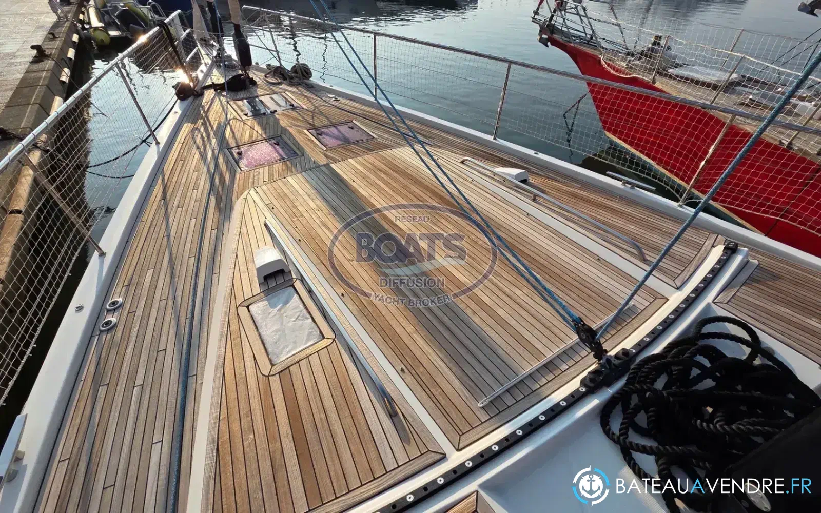 slider 3 Beneteau Oceanis Yacht 62