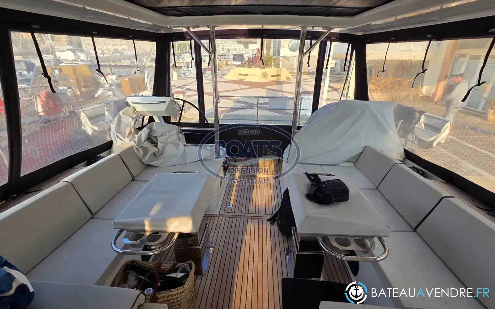 slider 6 Beneteau Oceanis Yacht 62