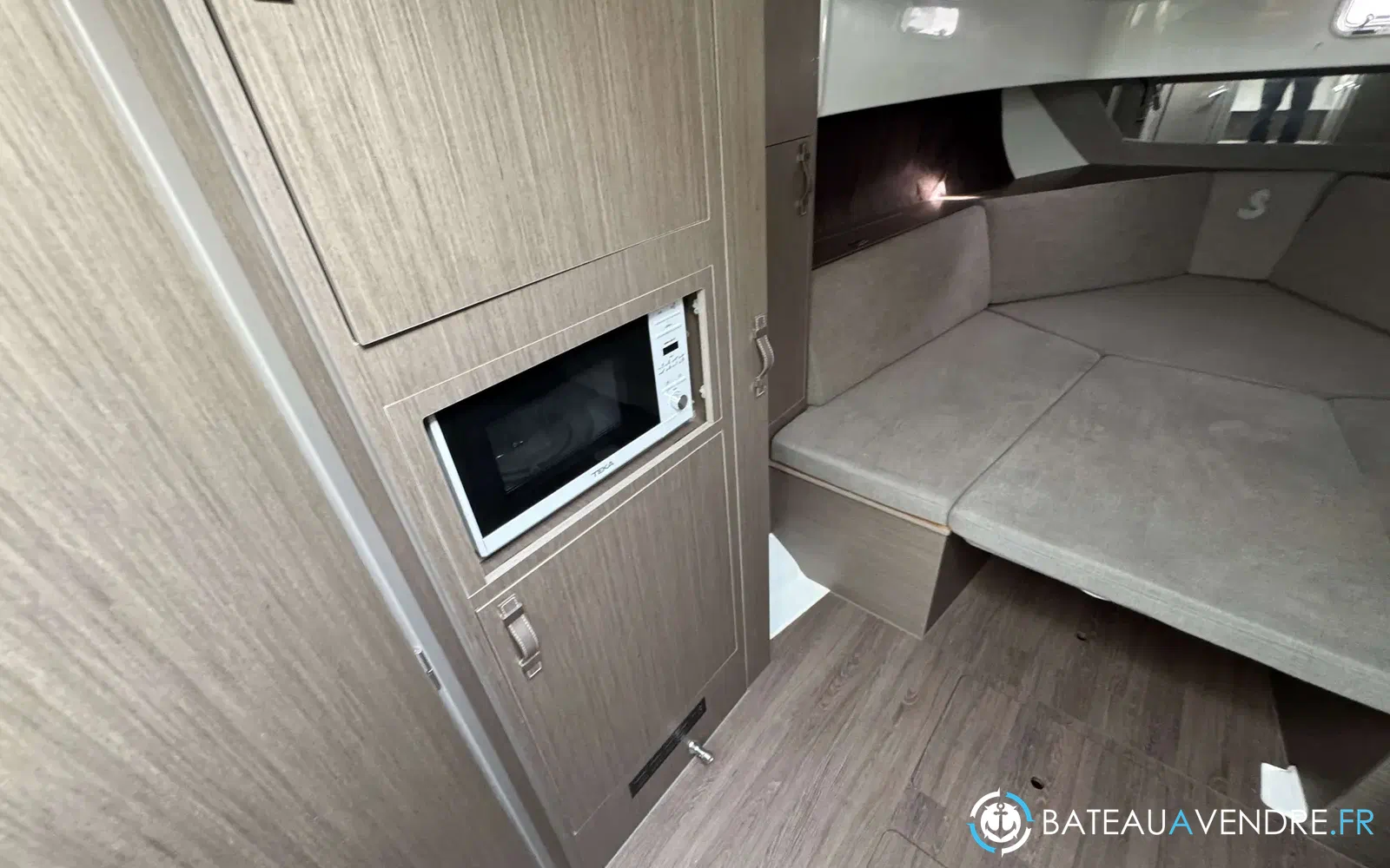slider 16 Beneteau Gran Turismo 32
