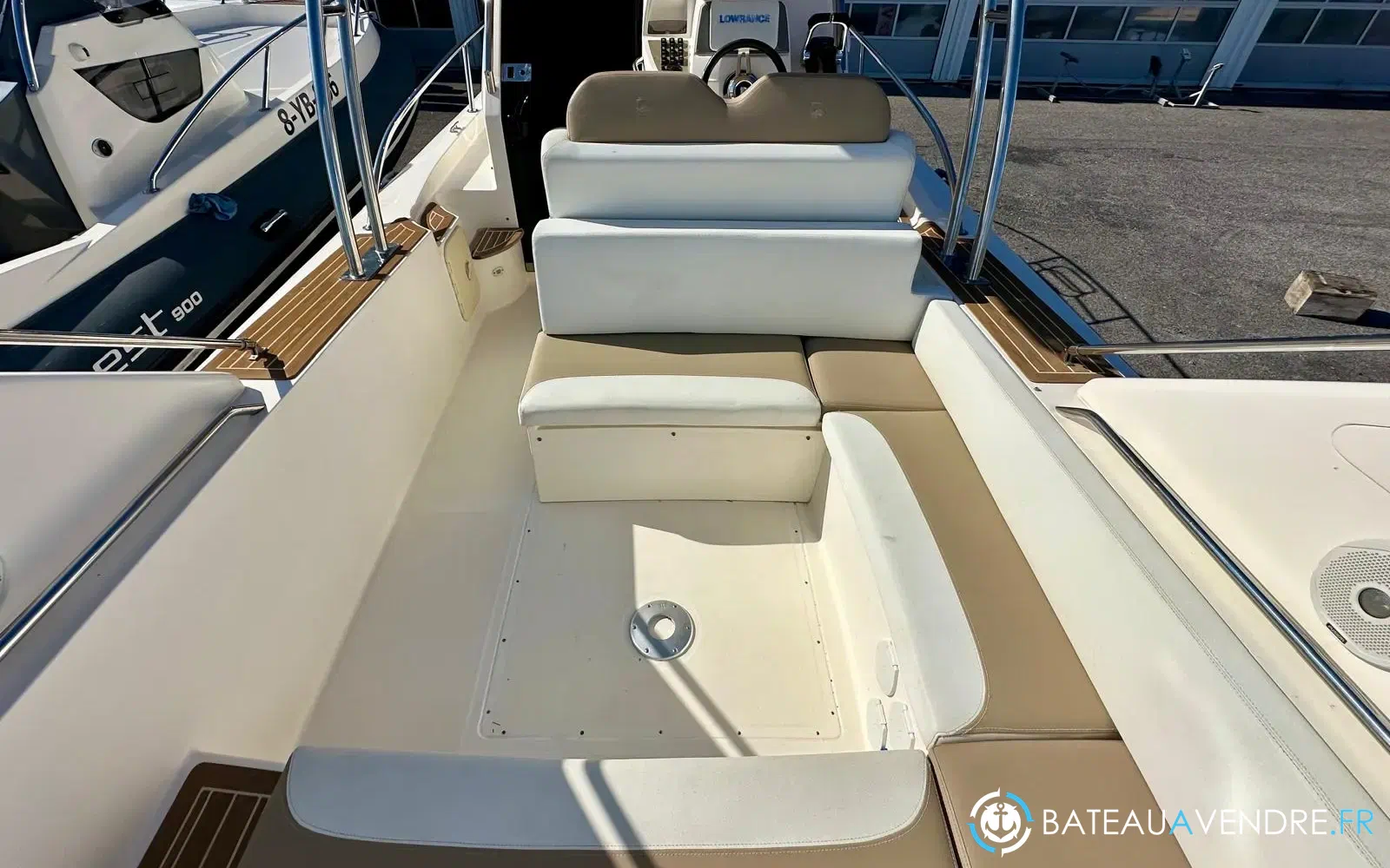 slider 1 Capelli Tempest 1000 WA