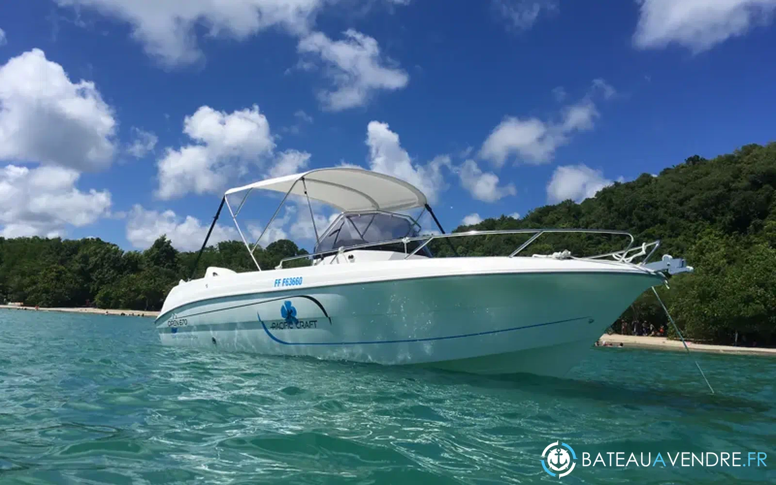 slider 4 Pacific Craft 670