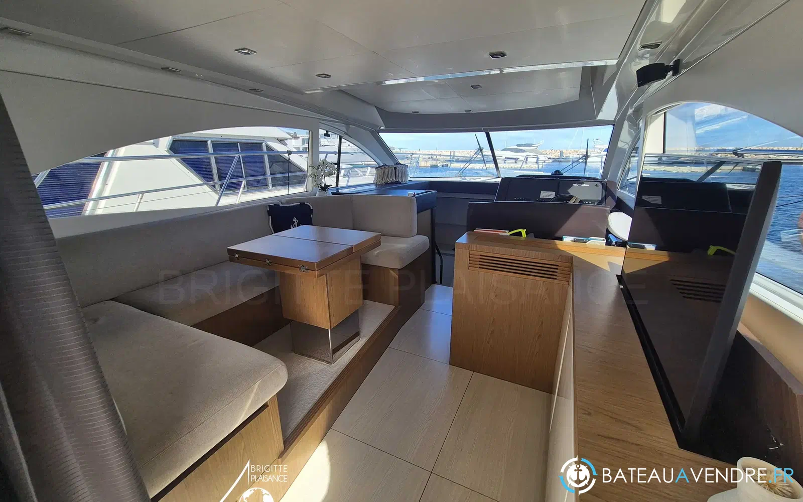 slider 9 Beneteau Gran Turismo 49 Fly