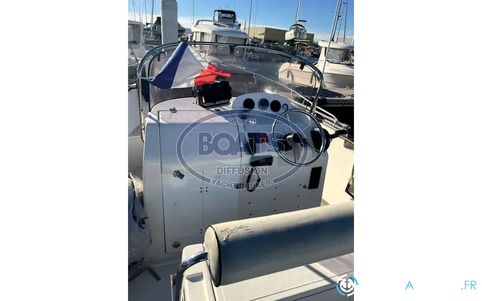 slider 9 Pacific Craft 630 Open