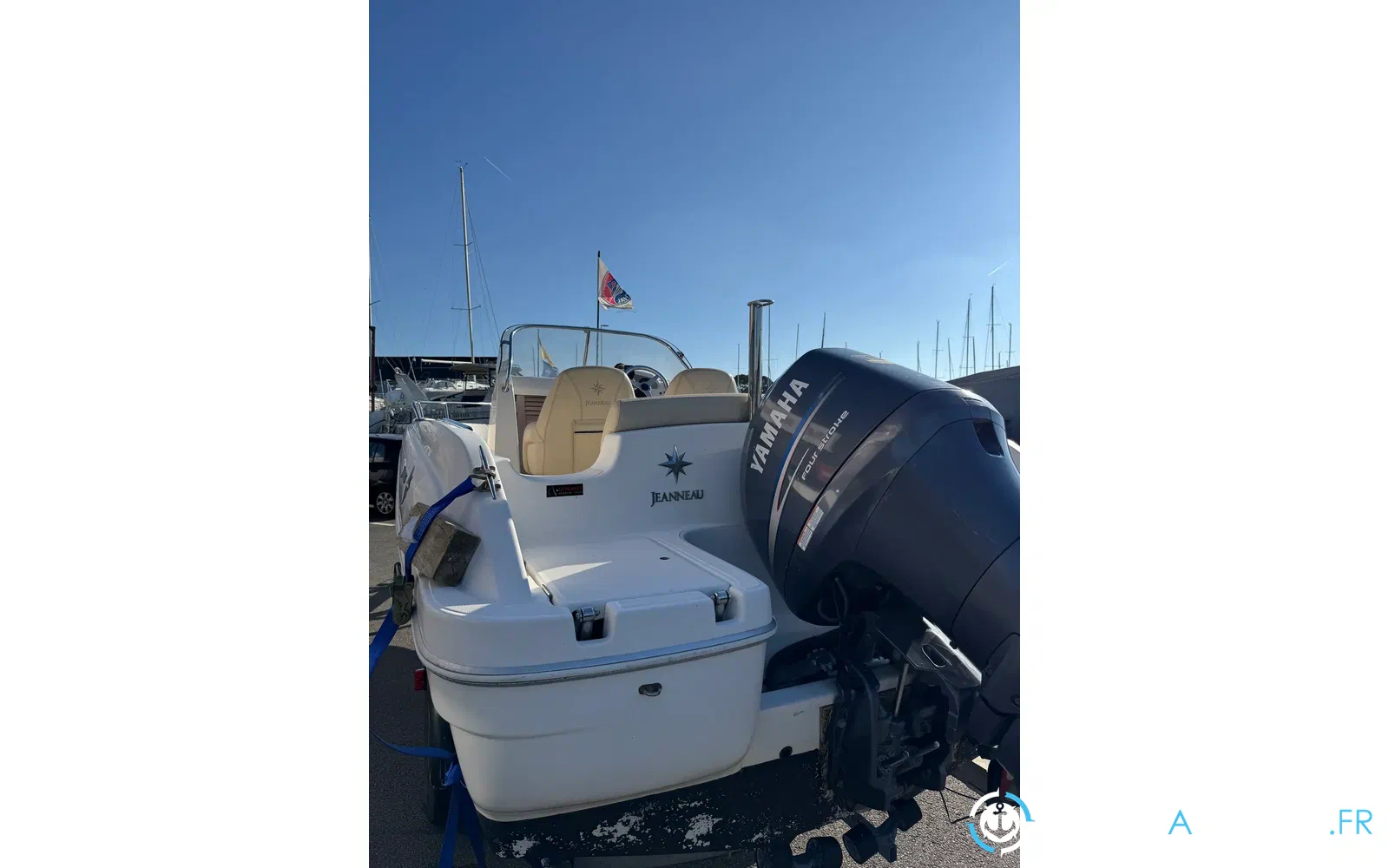 slider 1 Jeanneau Cap Camarat 635