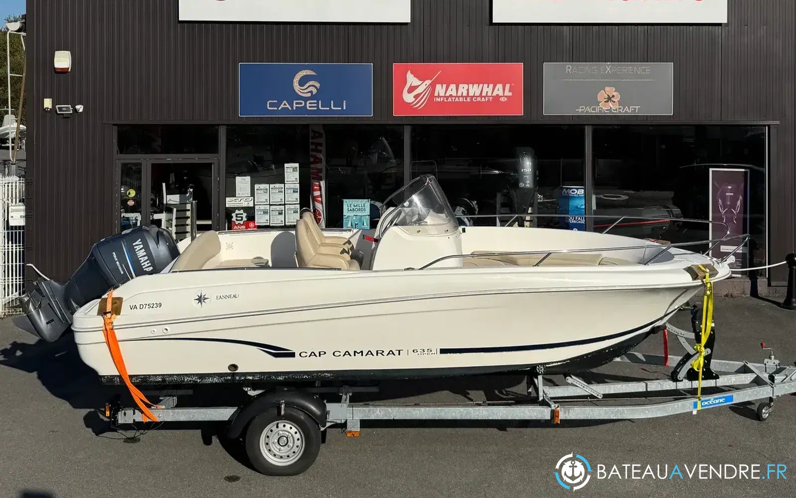 slider 0 Jeanneau Cap Camarat 635