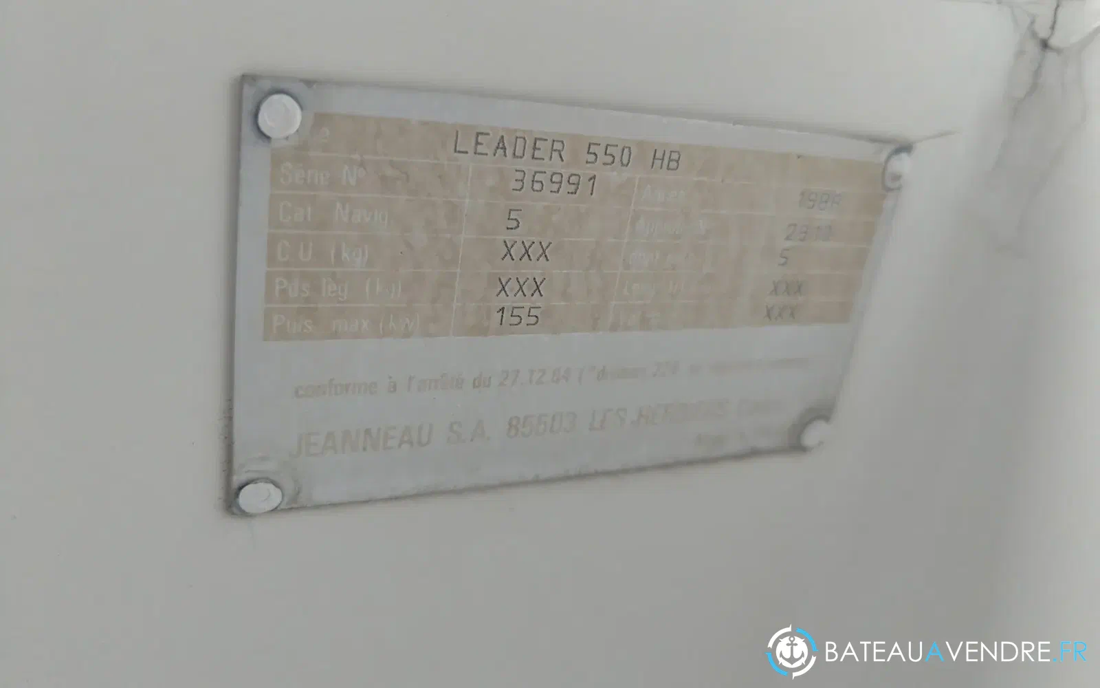 slider 7 Jeanneau Leader 550