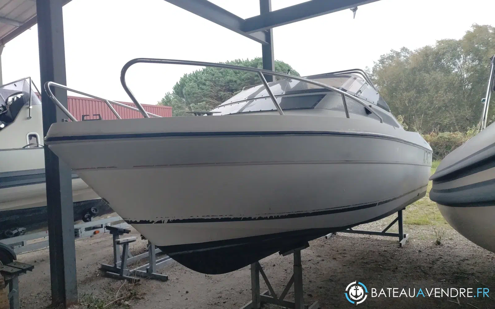 slider 1 Jeanneau Leader 550
