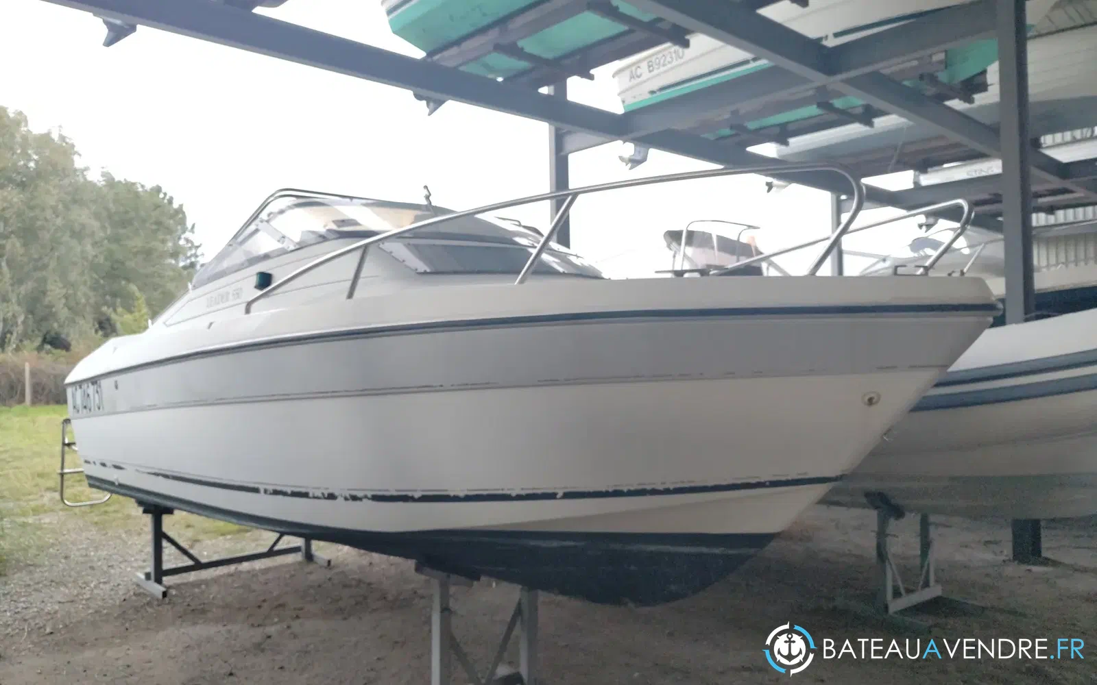 slider 0 Jeanneau Leader 550