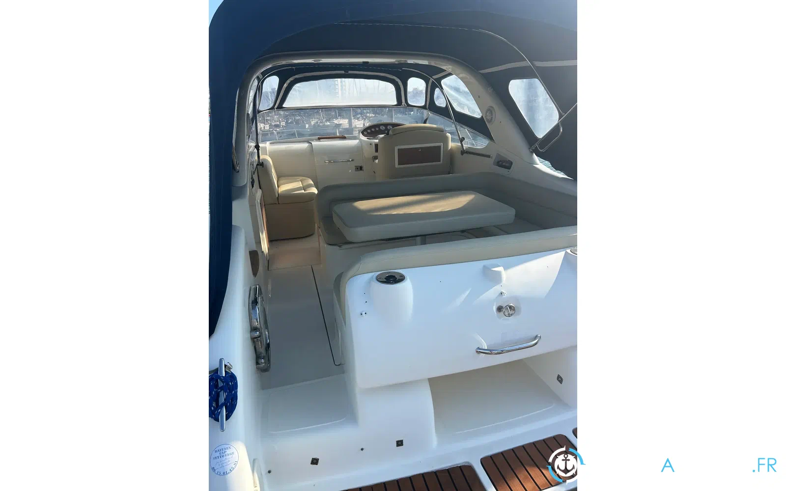 slider 1 Airon Marine 325