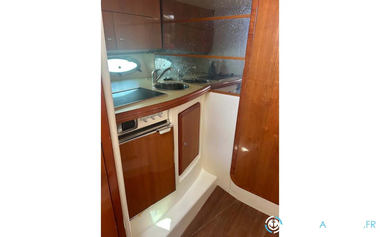 slider 8 Airon Marine 325